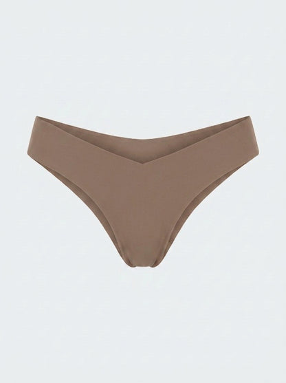 Seamless V-Front Thong