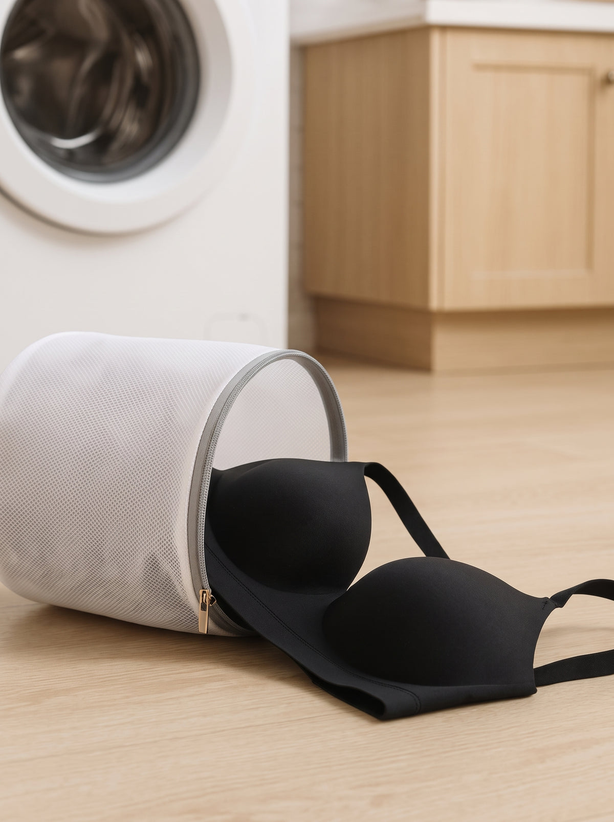 Luxe Bra Washing Bag with Zipper Closure