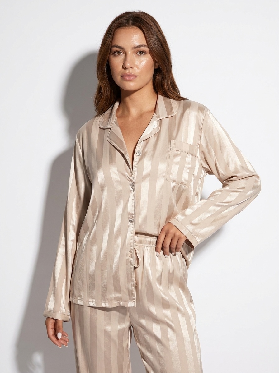 Elegant Silk Pyjamas Satin-Striped Set