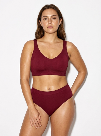 Wireless Ribbed Bra with Secure Wraparound